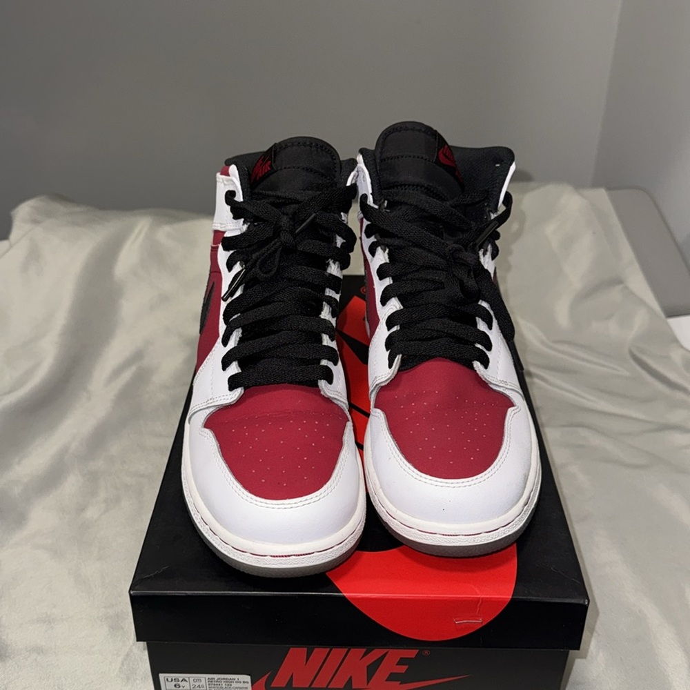 Air Jordan 1 Retro High OG “Carmine” - Picture 3 of 6